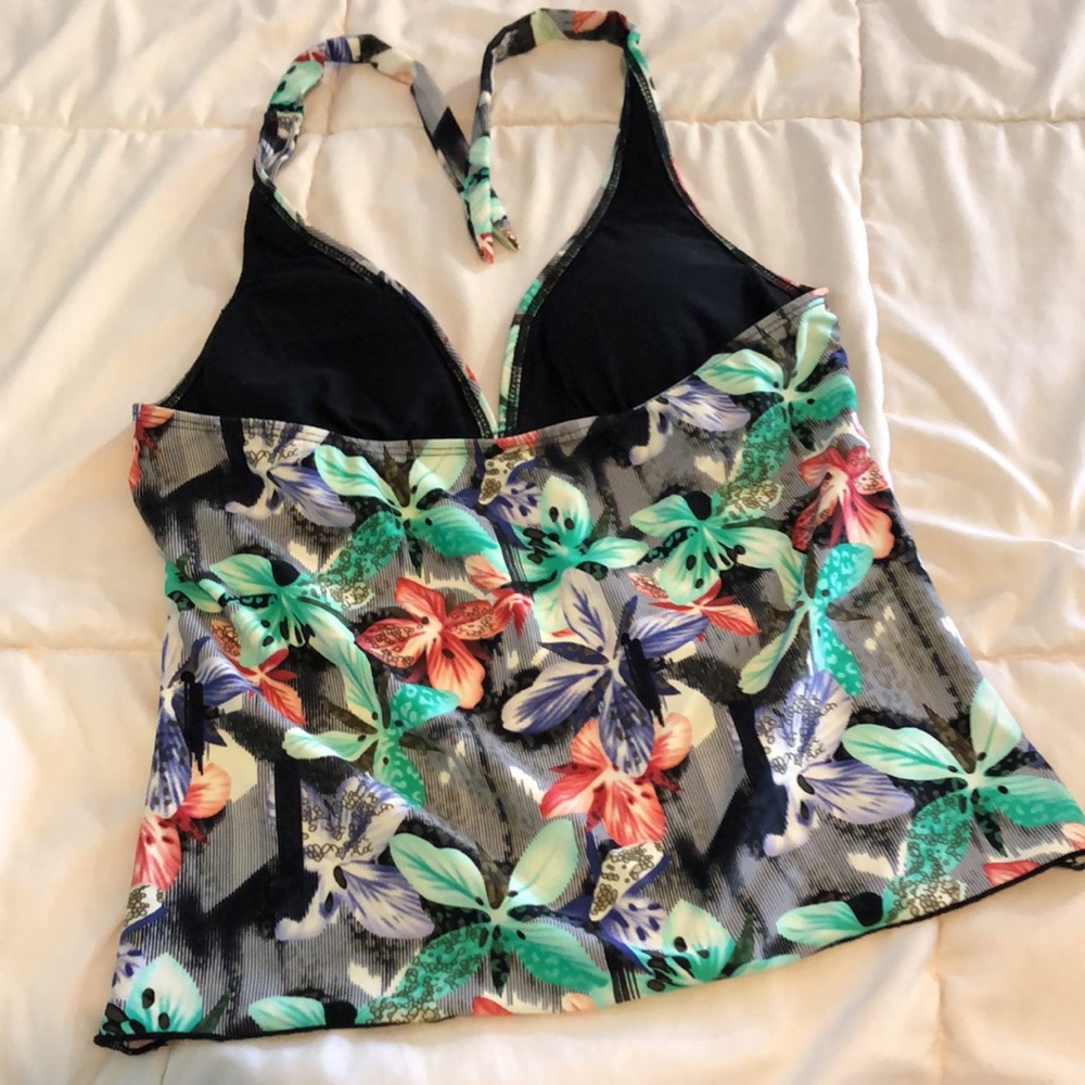 Tankini - Picture 2 of 3